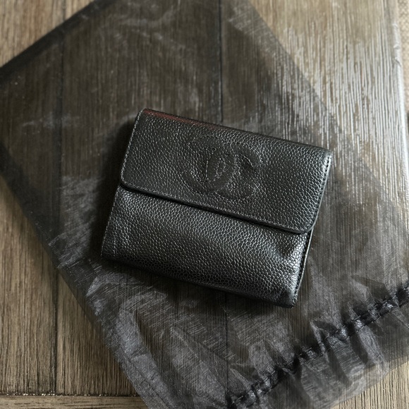 ❌ SOLD ❌ Chanel - Black Caviar Timeless CC Wallet - Picture 3 of 12